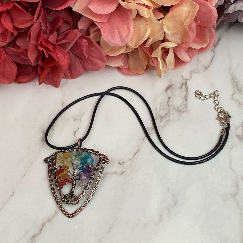 Quartz Crystal Tree of Life Healing Necklace - Picture 4 of 15